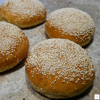 Pains burger briochés, recette burger, recette pain burger